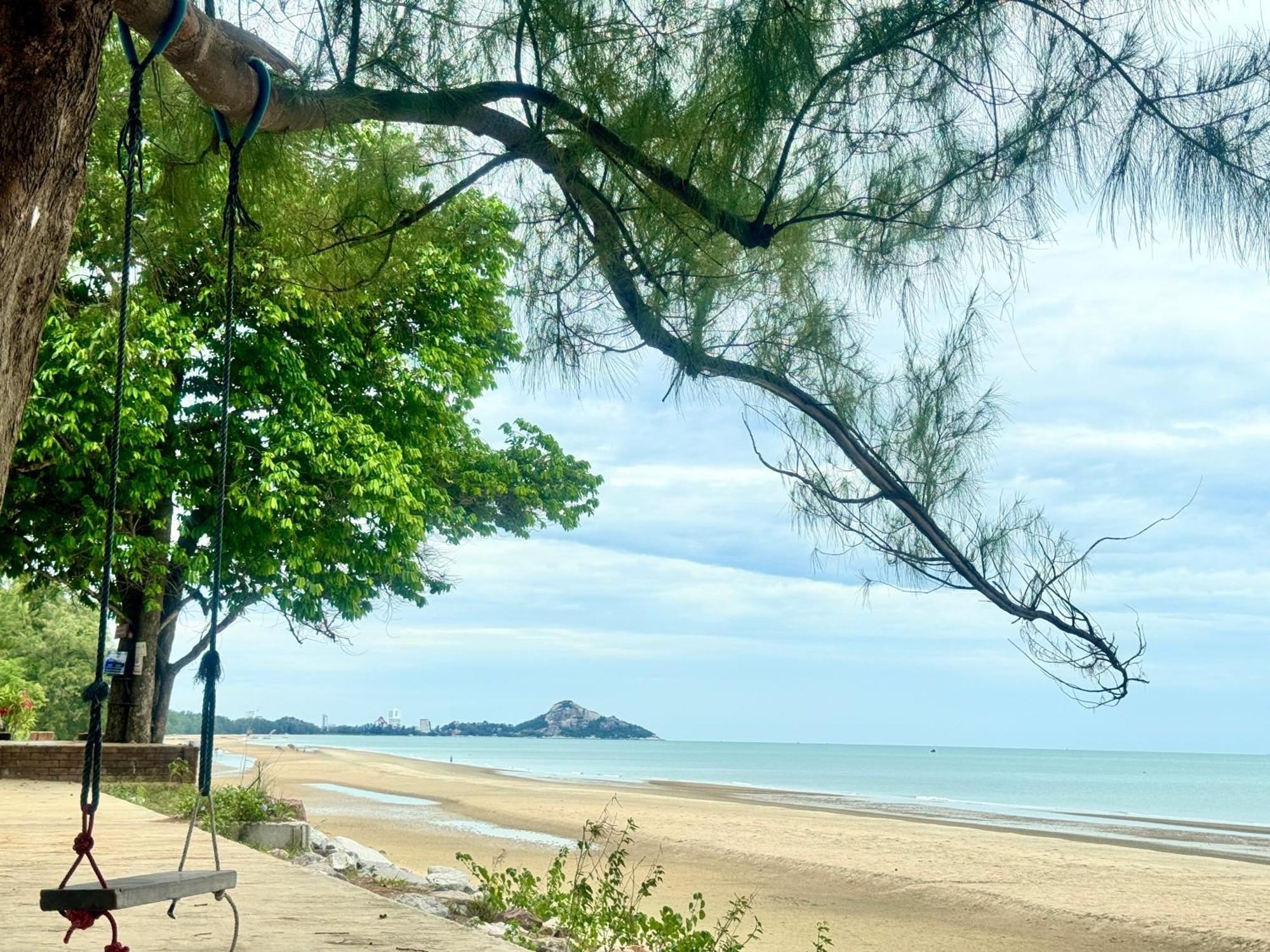 Sea&mountain View,5 Mins Walk To Famous With King Size Bed HHQ